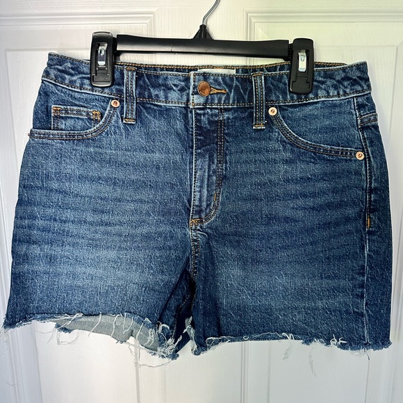 Universal Thread Shorts - Picture 1 of 3